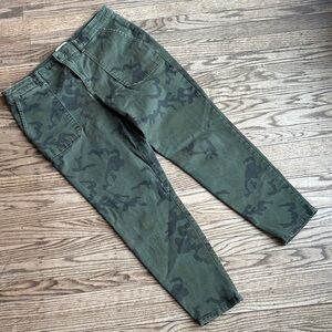Sanctuary Palmer Cigarette Green Chino camo Style Pants Women's Size 32 EUC